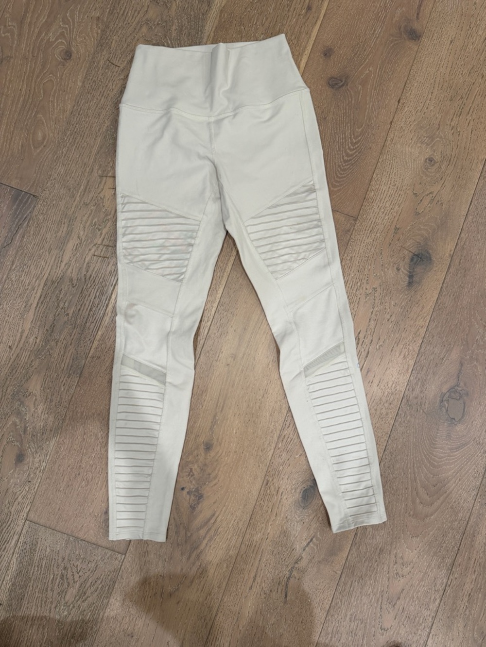 ALO Yoga Cream Moto Ribbed High-Waist Jeggings